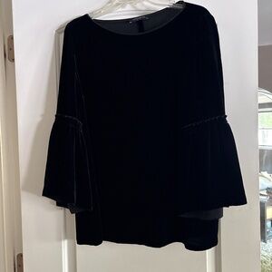 Black velvet 3/4 sleeve top